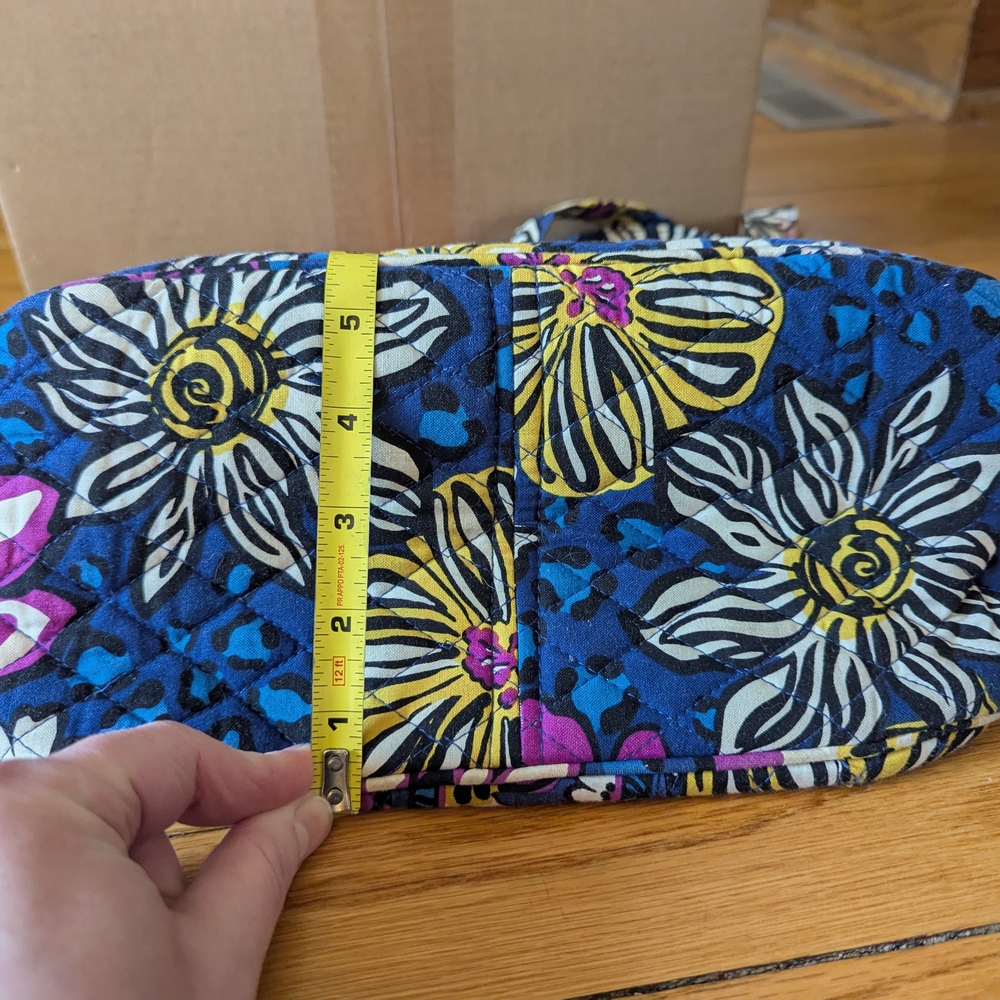 Floral Quilted Shoulder Bag - Multicolor - Picture 4 of 6
